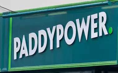 Chris Hoy Partners With Paddy Power for 180 World Darts Championship Campaign