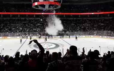 Winnipeg Jets fans celebrating