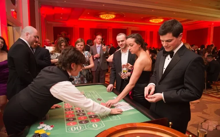 How to Host a Casino-Themed Party