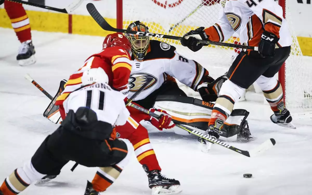 Calgary Flames vs Anaheim Ducks Betting Tips