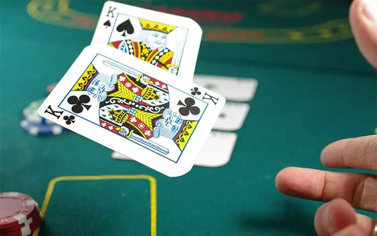 Poker-Hands-Ranked-From-Highest-to-Lowest