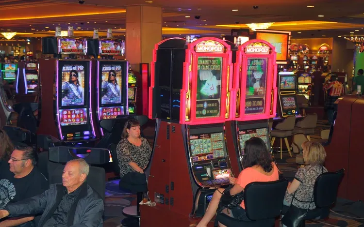 Slot Machine Players