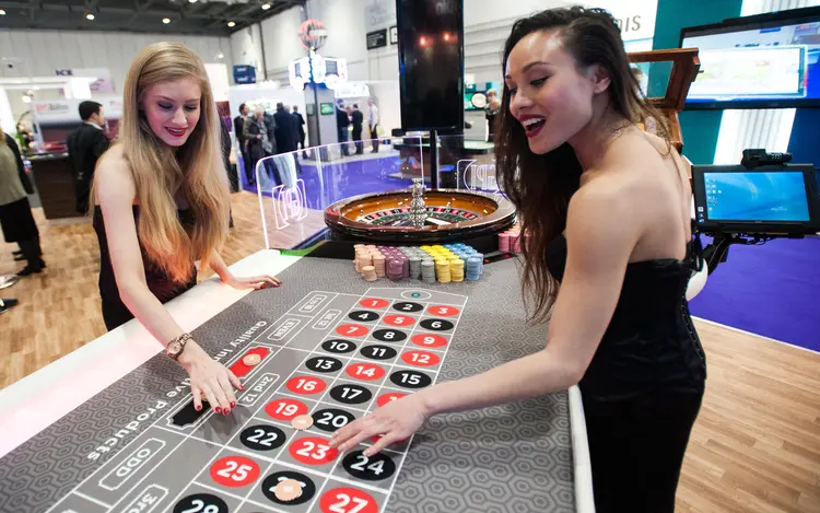 Women Roulette Players