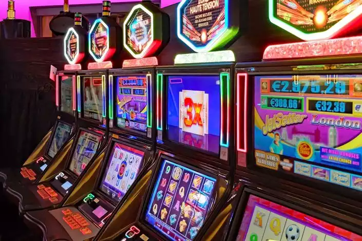 slot machines in physical casinos