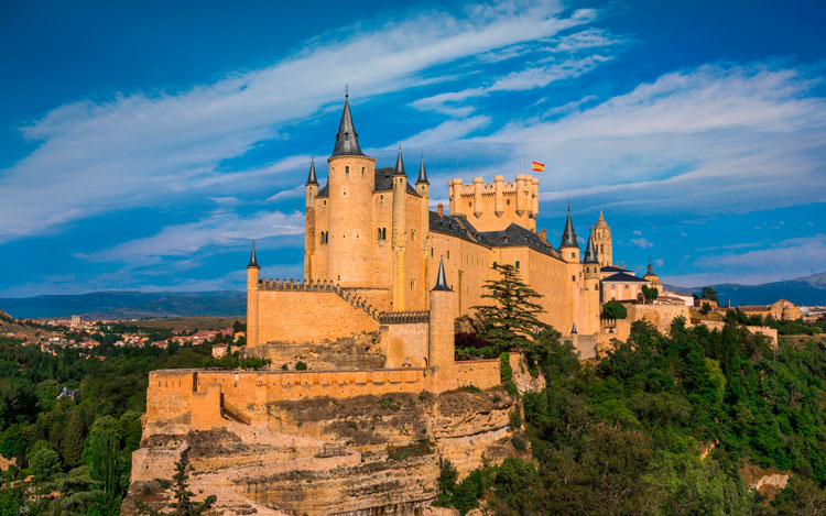 Alcazar-Segovia.jpg