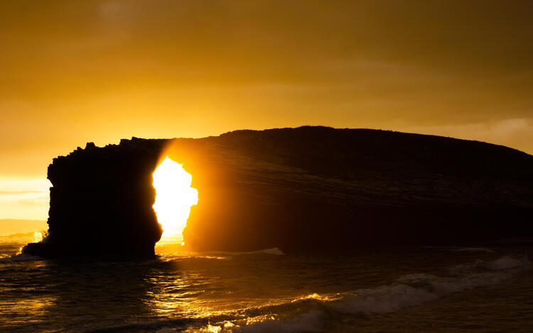 atardecer playa catedrales galicia