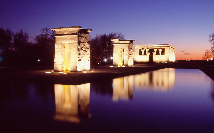 atardecer templo debod madrid