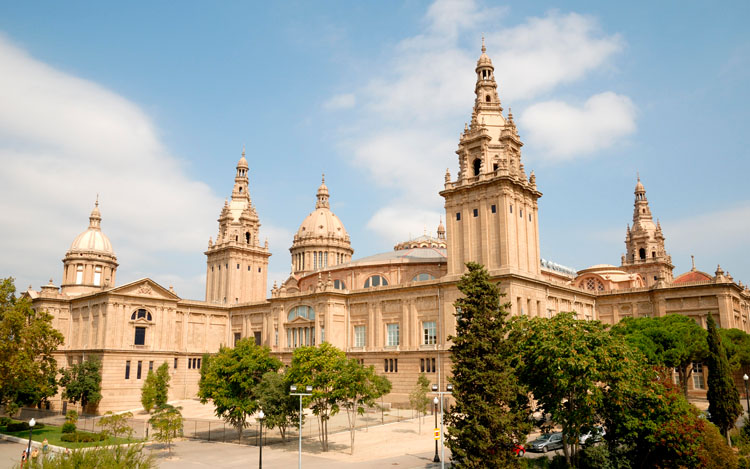 palacio-nacional-de-barcelona.jpg